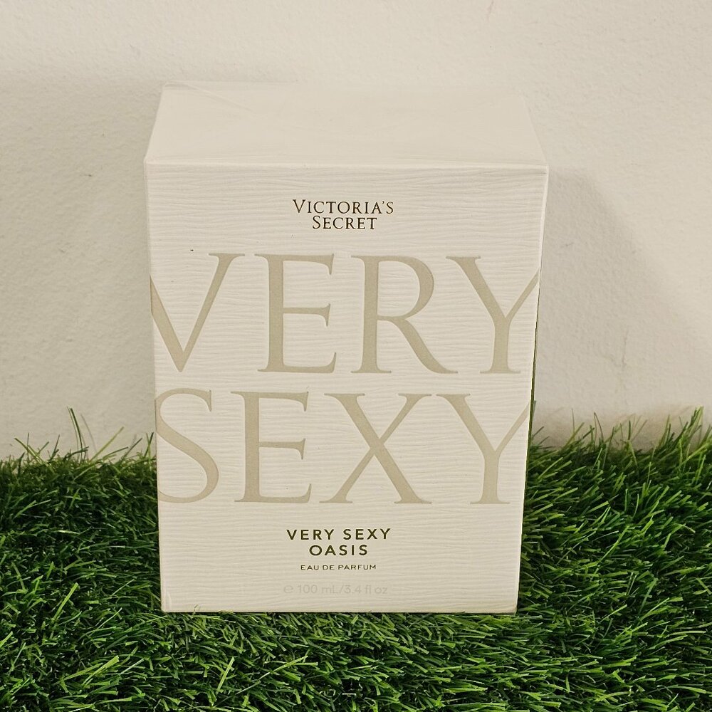 Victoria's Secret VERY SEXY OASIS Eau de Parfum Spray 3.4 fl - Limited Edition - Picture 2 of 4